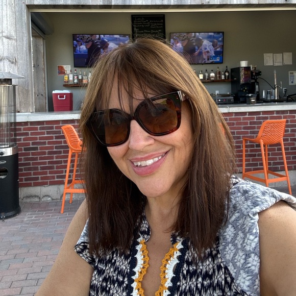 Meet your Posher, Kris. - Picture 1 of 1